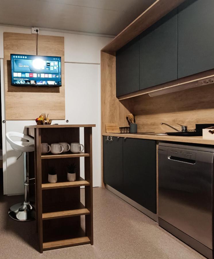 Mobile Home Vilmaris Pakoštane Εξωτερικό φωτογραφία